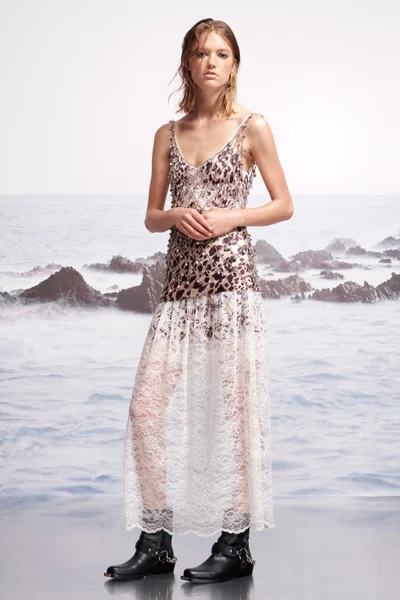 Look 3